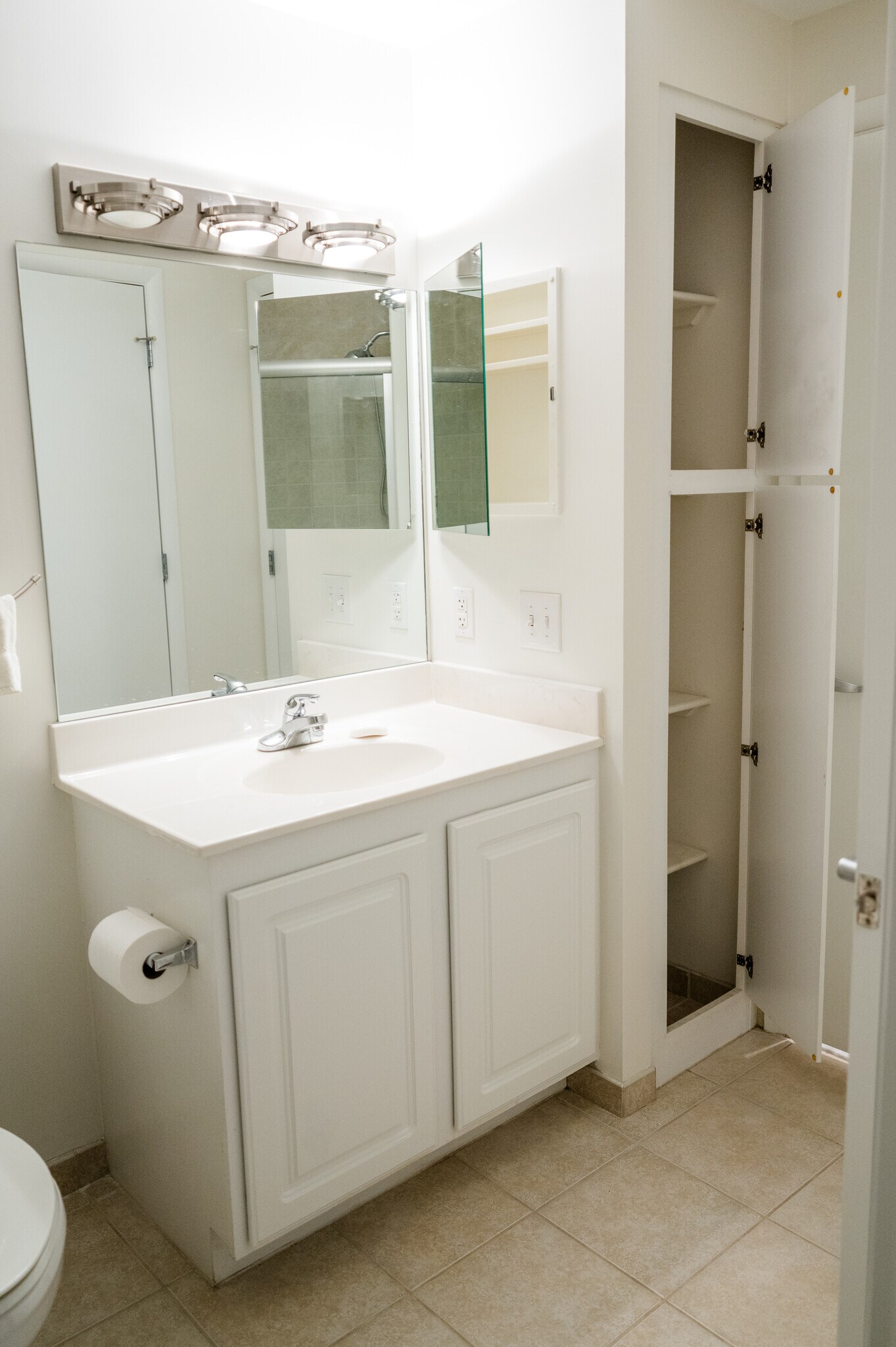 Second bedroom full bath - 350 G St SW