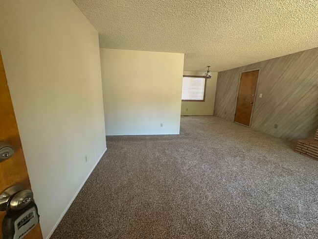 Building Photo - 1115 NW 35th St