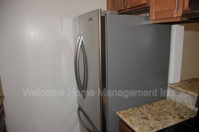 Building Photo - 1571 Alvarado Ave