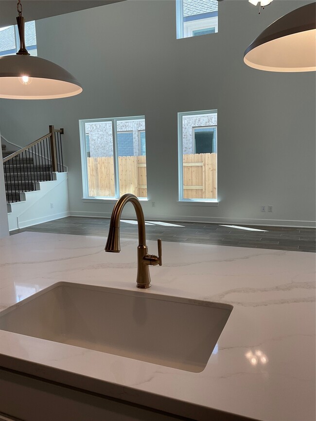 Building Photo - 7311 Blue Gentiana Ln