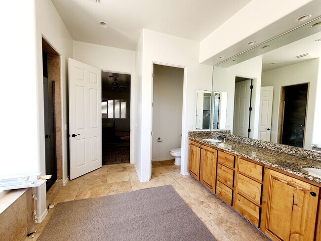 Building Photo - Rio Verde Custom!