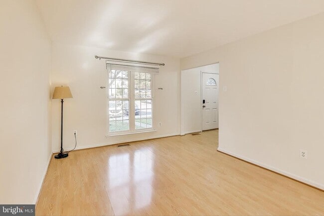 Building Photo - 17505 Longview Ln