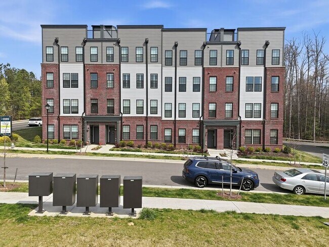 Building Photo - 13353 Coalfield Station Ln