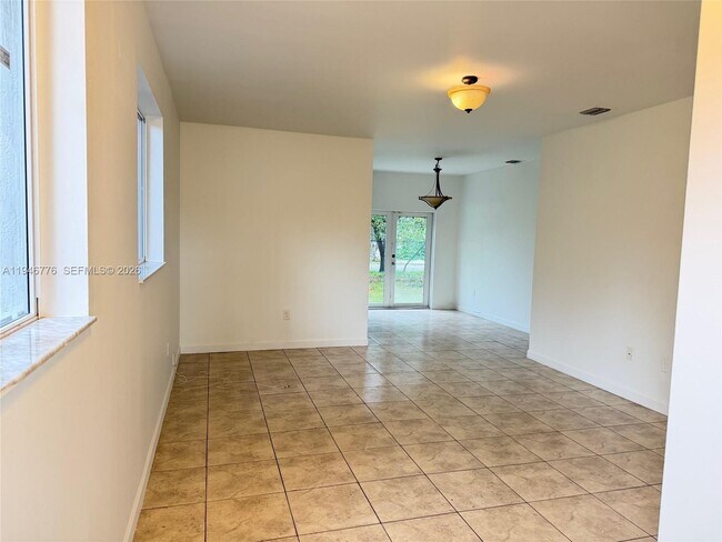 Building Photo - 7720 NW 8th Ave