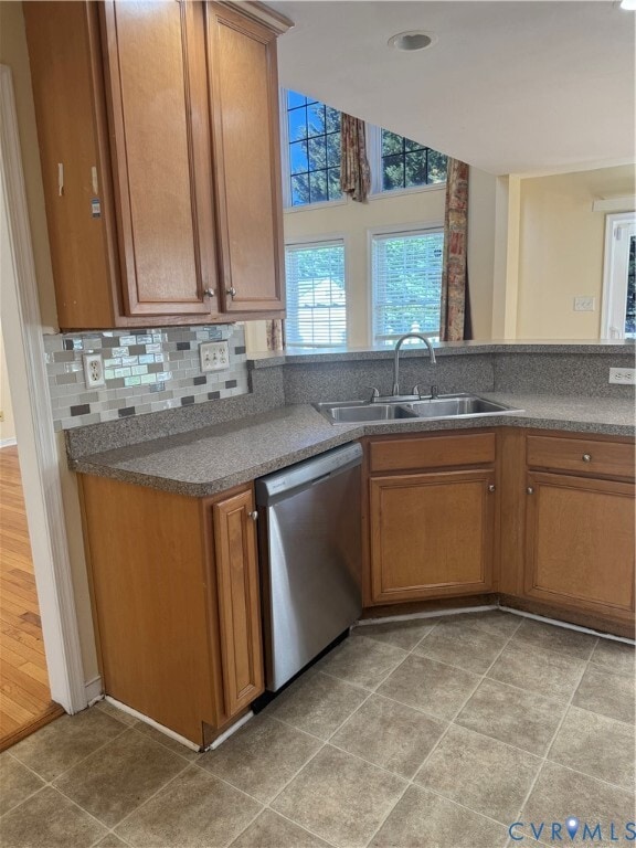 Building Photo - 5719 Barnwood Dr