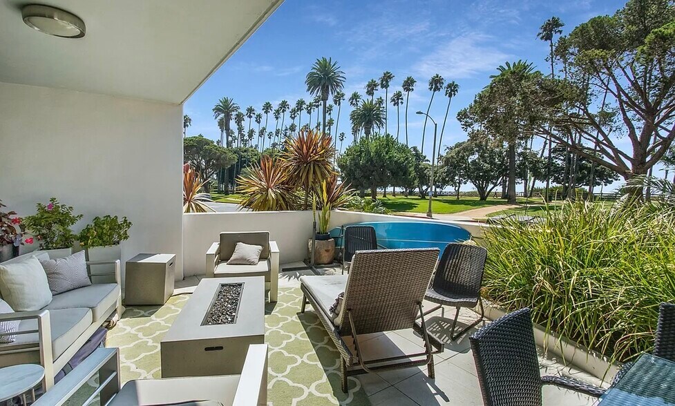 Building Photo - 535 Ocean Ave