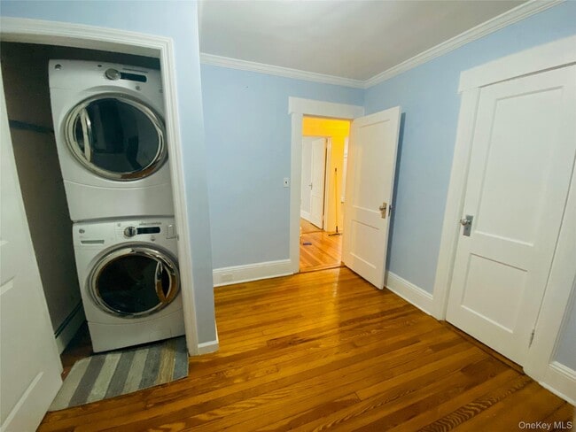 Building Photo - 69 Grand Ave