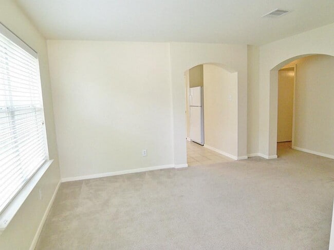 Building Photo - 7335 Kransburg Ranch Dr