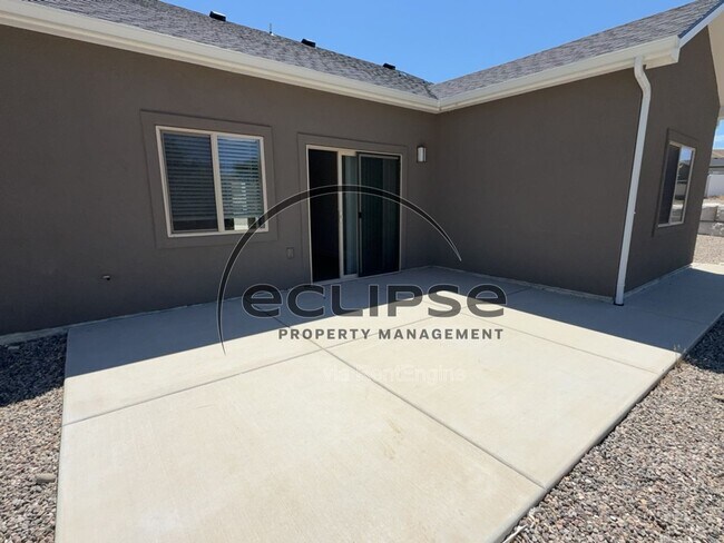 Building Photo - 149 Buena Vista Dr