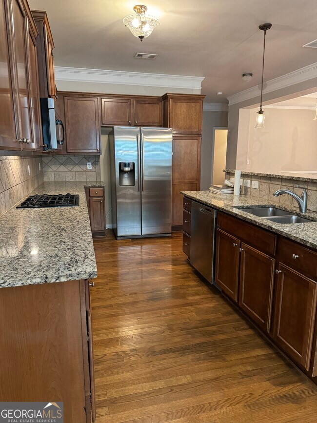 Building Photo - 5868 Norfolk ChaseRoad