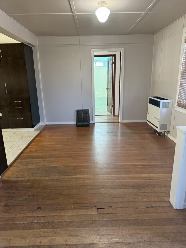 Dining room - 415 Darby Ln