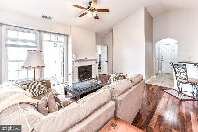 Building Photo - 512 Sunset View Terrace SE