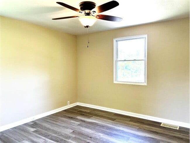 Building Photo - 155 Canton Rd