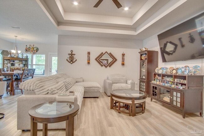 Building Photo - 229 Camellia Dr