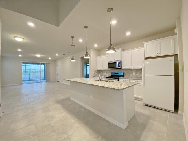 Building Photo - 7360 Oakmoss Loop