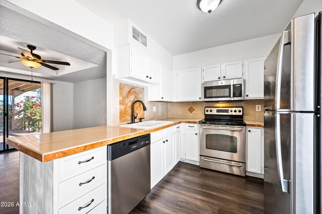 Building Photo - 12247 N Fountain Hills Blvd