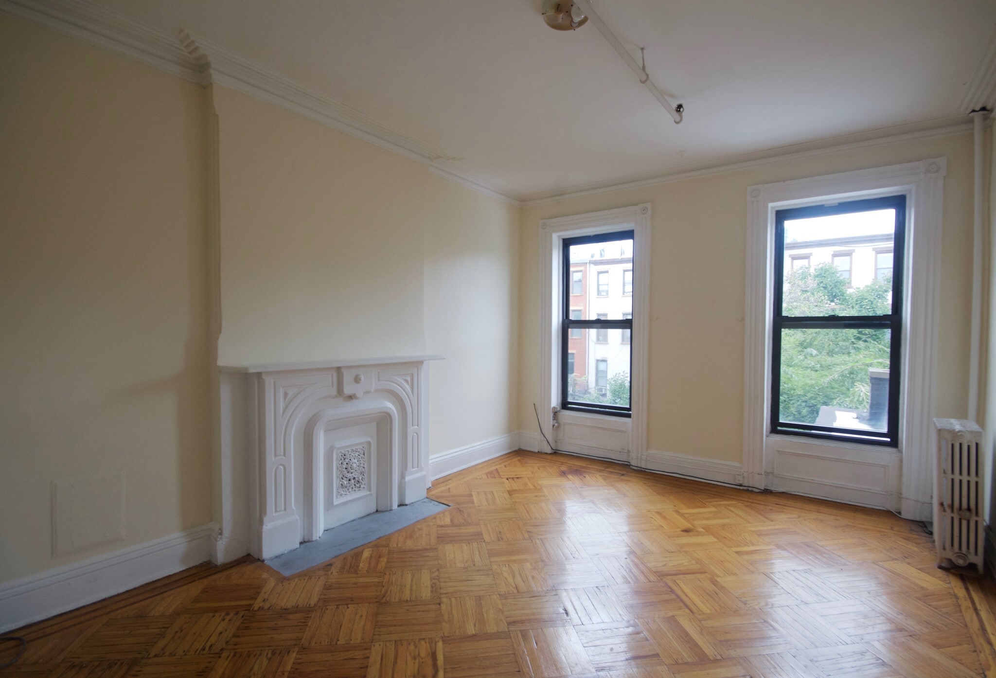 Building Photo - 41 Halsey St