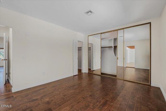 Building Photo - 13902 Calvert St