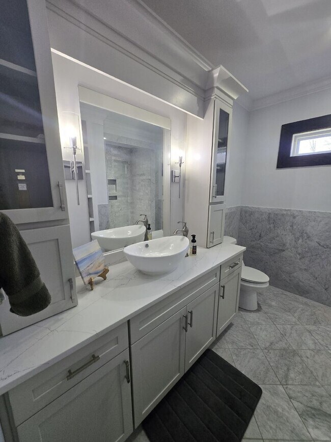 Building Photo - Amazing House In Windstone Available For P...