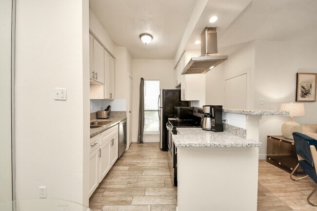 Building Photo - 7950 N Stadium Dr