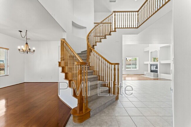 Building Photo - 2814 Caruso Ln