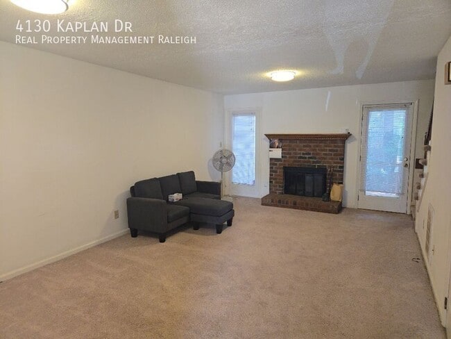 Building Photo - 4130 Kaplan Dr