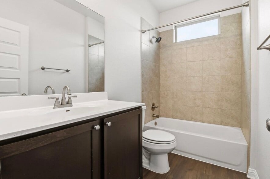 Building Photo - 5701 Gerard Dr