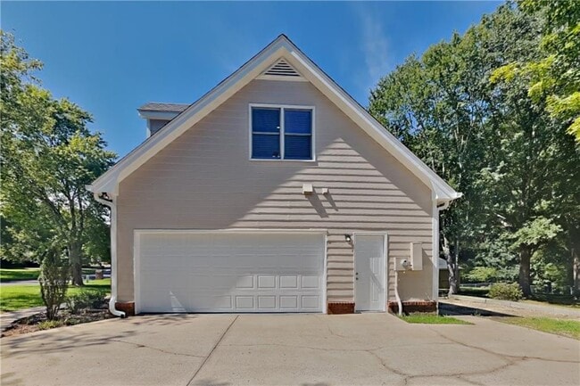 Building Photo - 3540 Spring Creek Cir