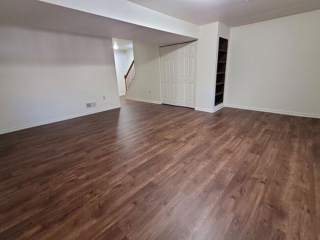 Building Photo - Ephrata Townhome 3 bed 1.5 bath