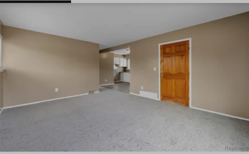 Building Photo - 20221 Tireman St