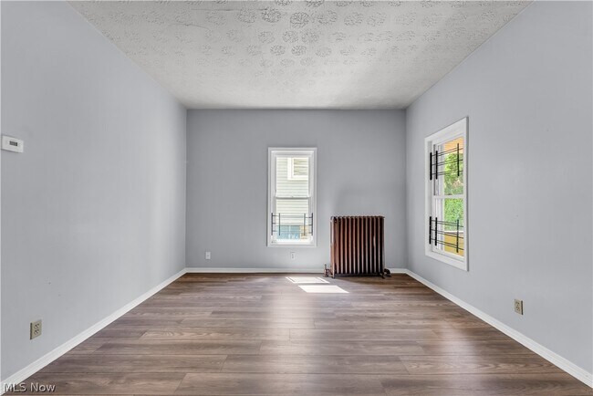 Building Photo - 3103 Ruby Ave