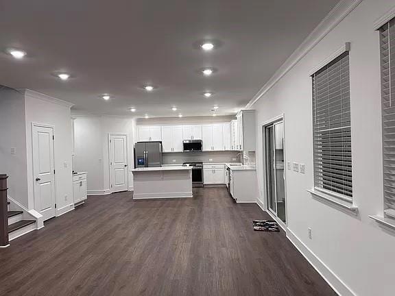 Building Photo - 2780 Westgate Park Dr