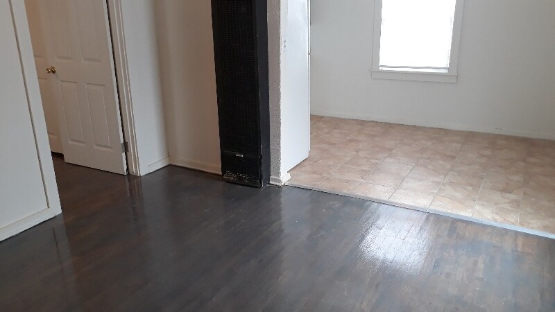 Building Photo - 2710 8th Ave