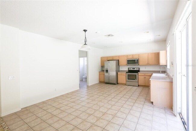 Building Photo - 16801 Sunrise Vista Dr