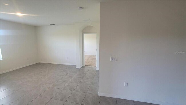 Building Photo - 1128 Fox Path Rd