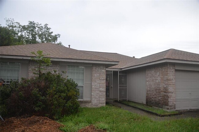 Primary Photo - 3407 Sandbrook Dr