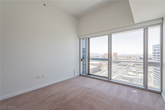 Building Photo - 4471 Dean Martin Dr