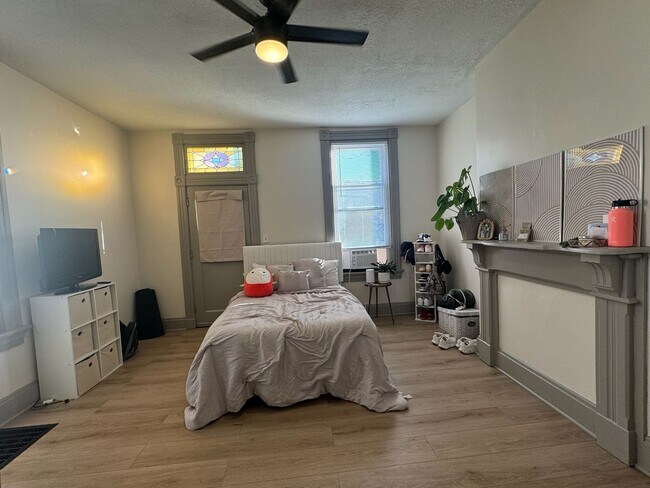 Building Photo - 308 Klotter Ave