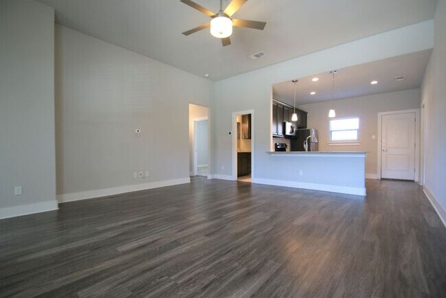 Building Photo - Move In Ready! – 3BD/2BA Azle Duplex | Granite Counters, Stainless Steel Appliances, Hardwood-Loo...