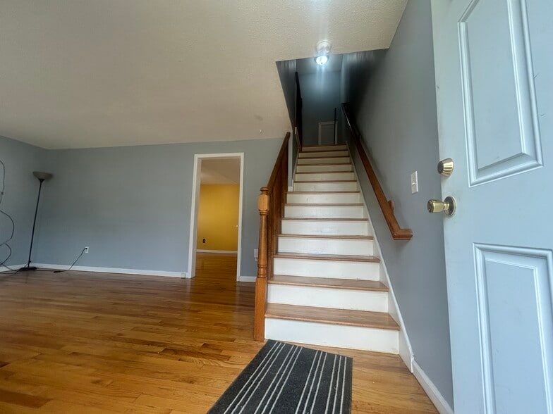 Living room - 204 School St