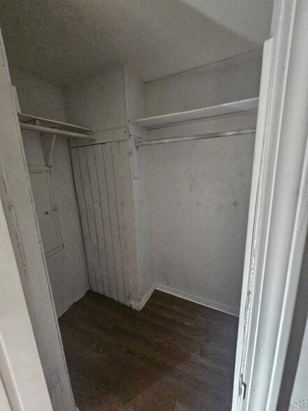 Building Photo - 2504 SW Jefferson Ave