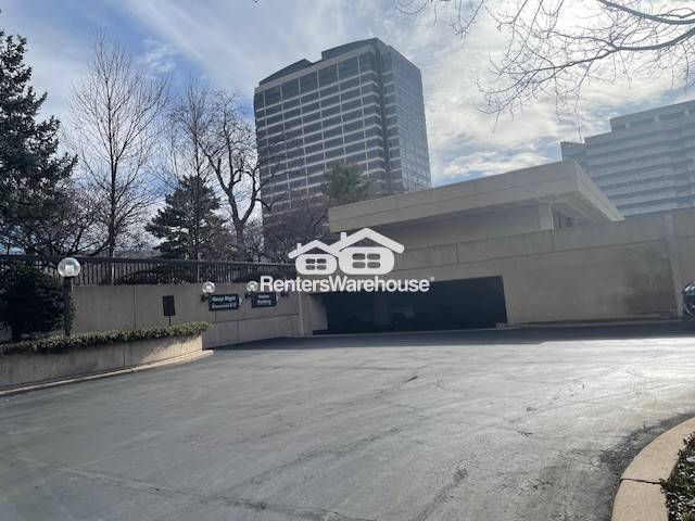 Building Photo - 2525 Main St