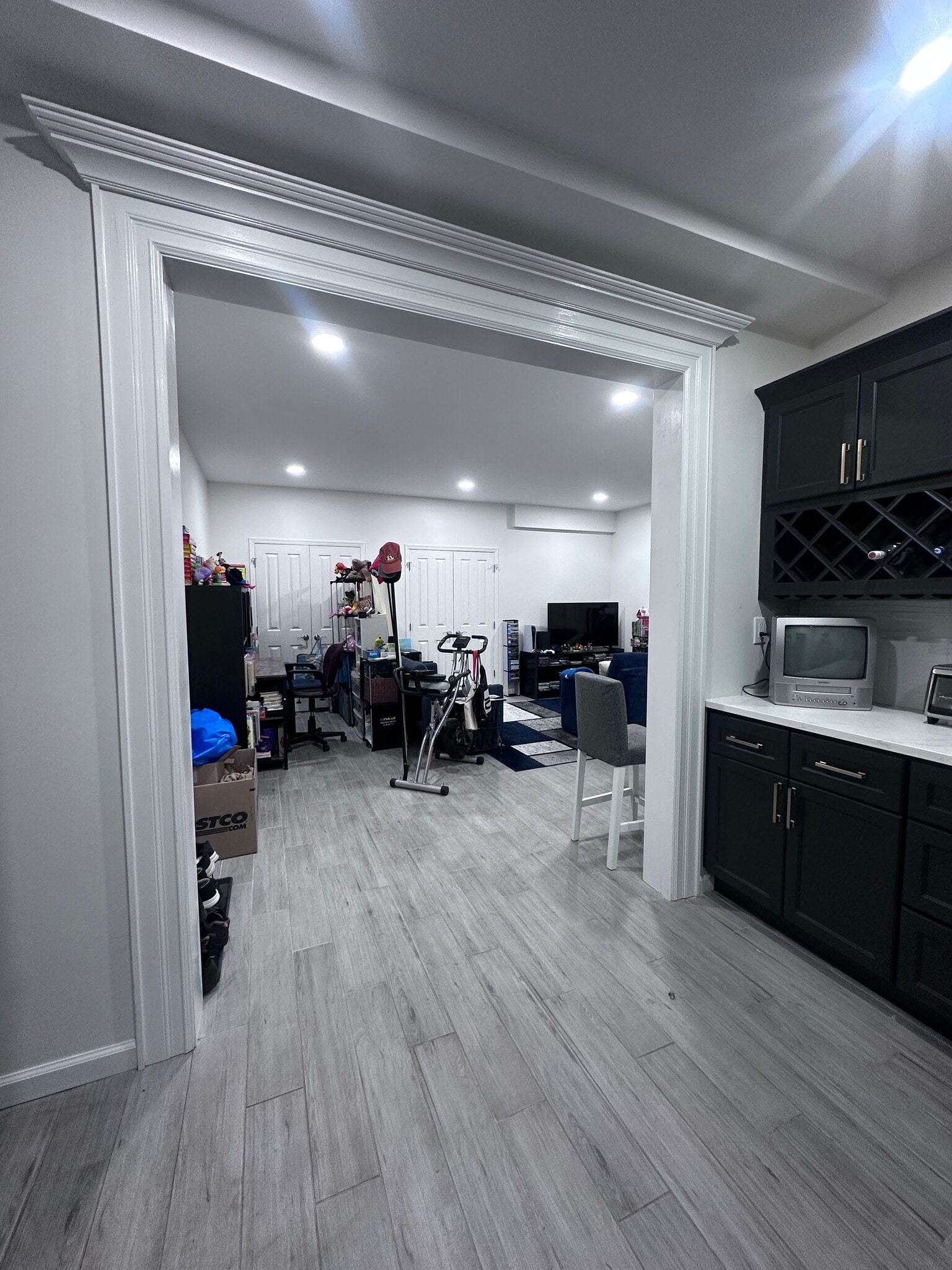 Building Photo - 105 Deer Park Rd