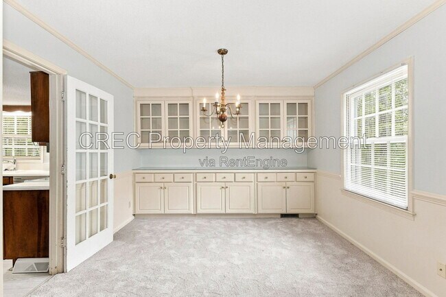 Building Photo - 321 Shaftesbury Ln