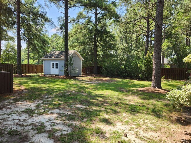 Building Photo - 205 N Hamptons Pl