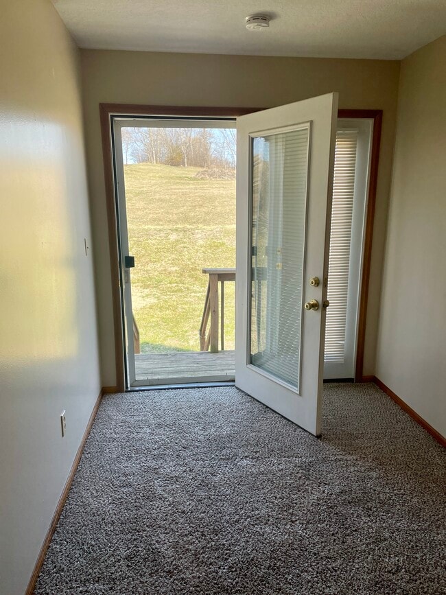 Building Photo - 408 Summerset Dr