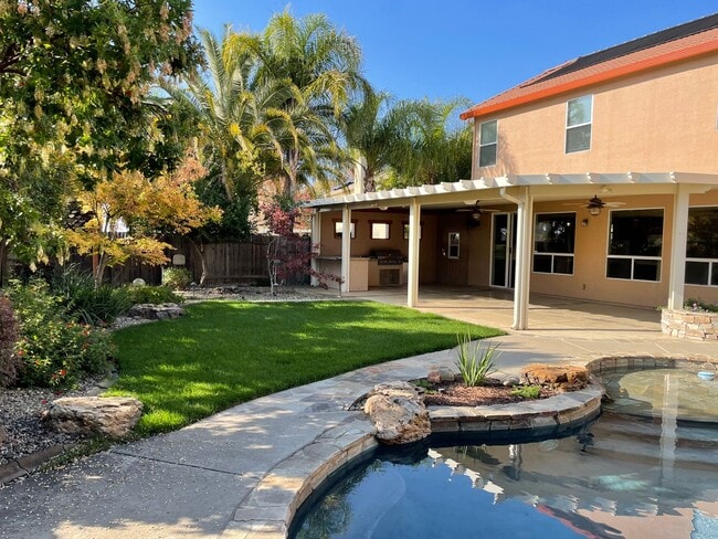 Building Photo - ***COMING SOON*** BEAUTIFUL 2-STORY HOME WITH POOL & 3 CAR GARAGE IN ROCKLIN!