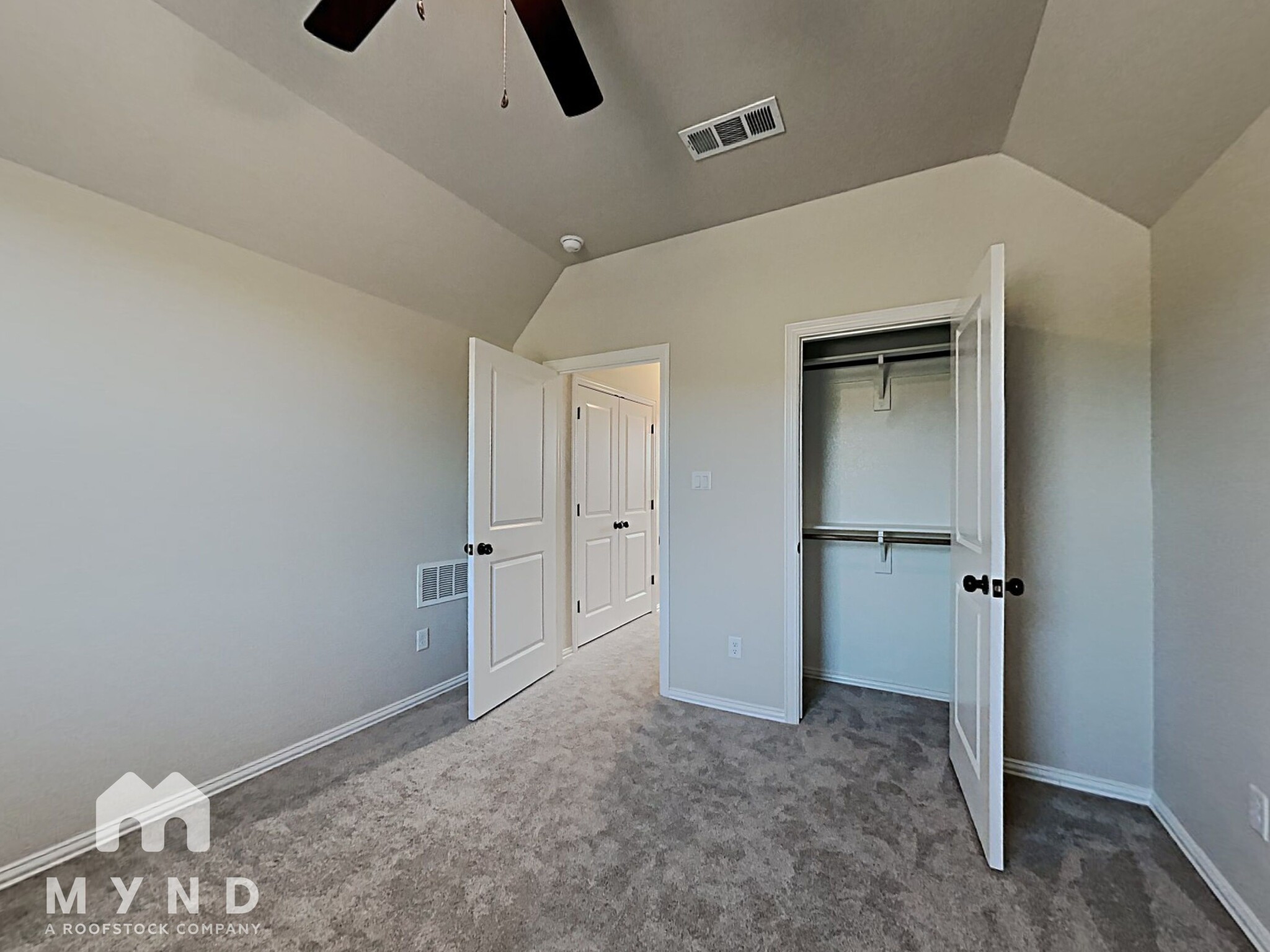 Building Photo - 5612 San Jacinto Dr
