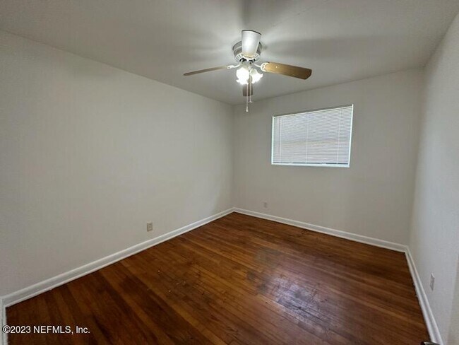 Building Photo - 3427 Rogero Rd