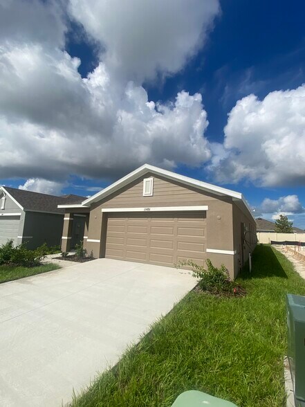 Building Photo - 11486 Memorial Dr
